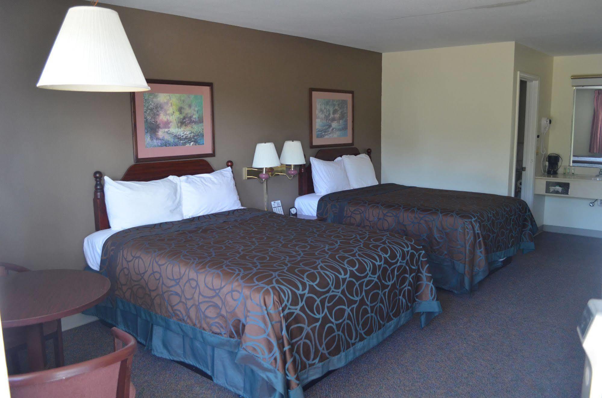 Madison Inn Lodge Fredericktown Exteriér fotografie