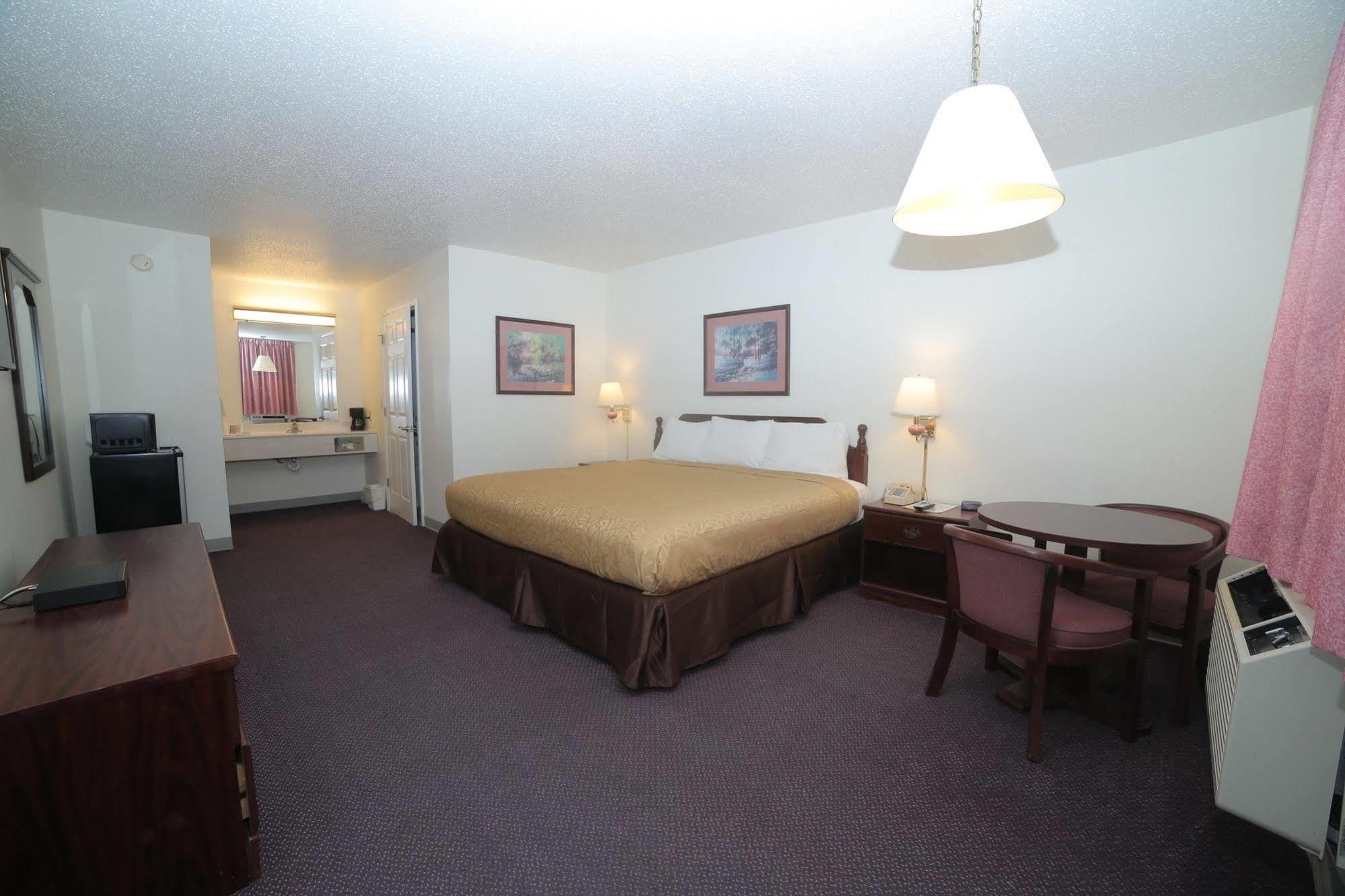 Madison Inn Lodge Fredericktown Exteriér fotografie